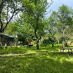 Almas Tanya Vendeghaz * Szuha